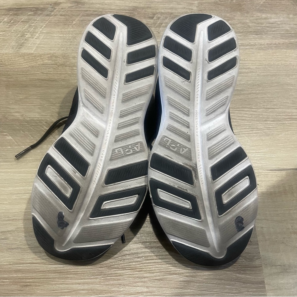 APL techloom‎ pro black shoes women’s size 7.5 - Picture 5 of 6